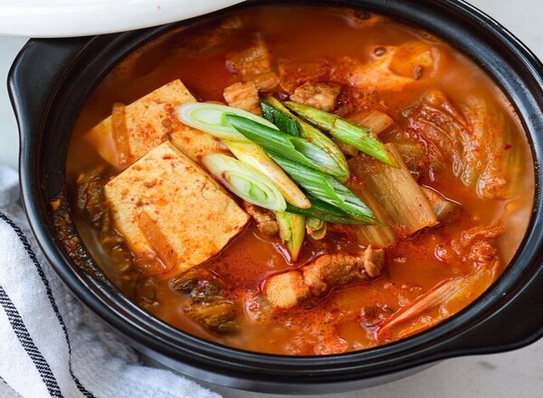 Kimchi stew dish